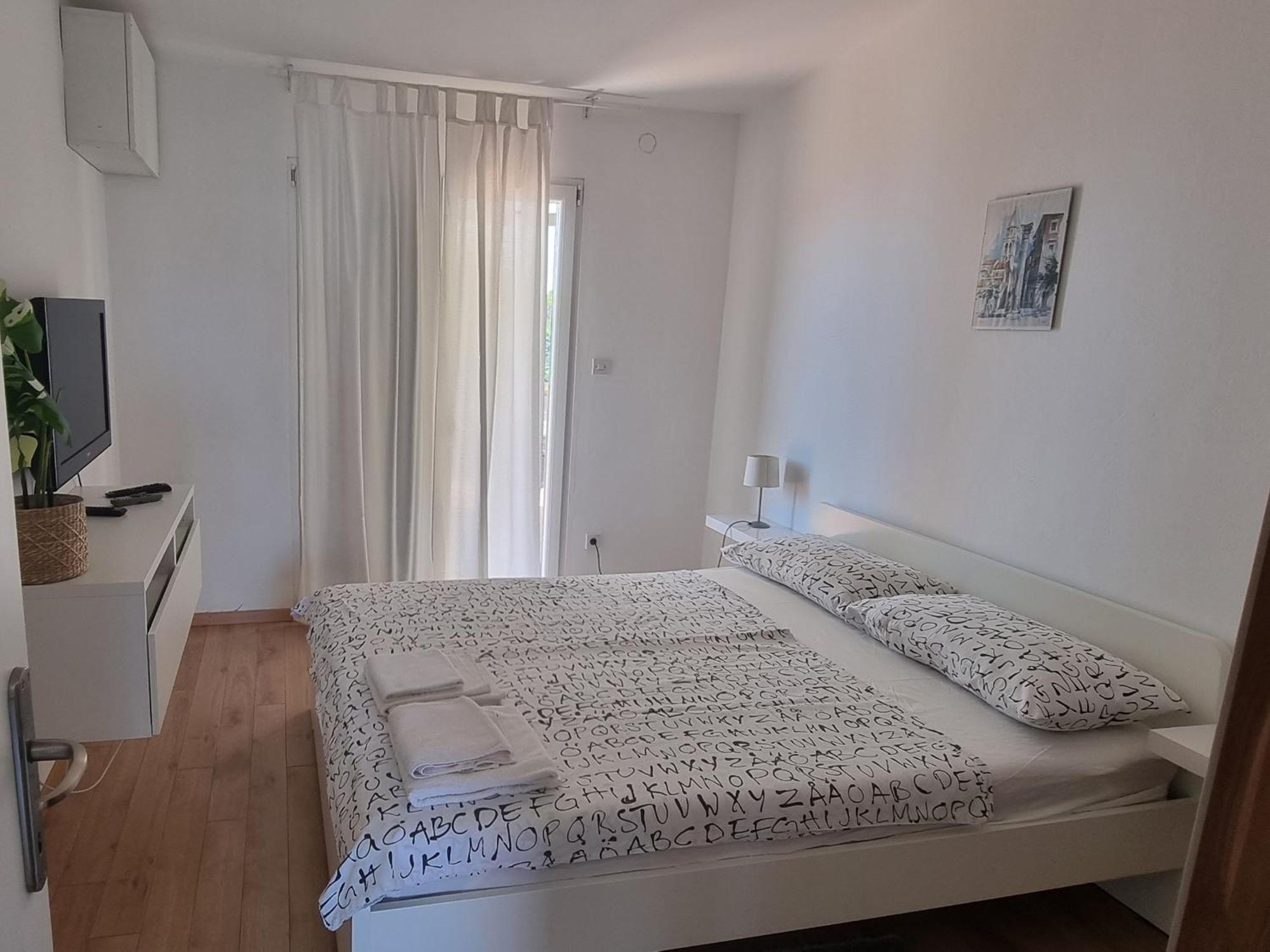 L&L Apartments Vir Bagian luar foto